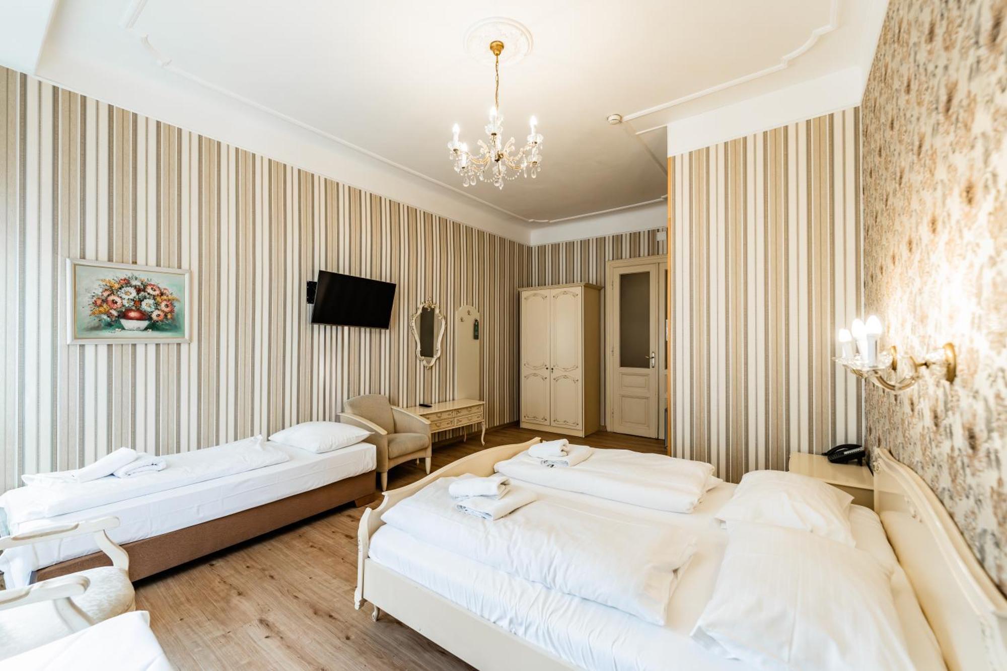 Hotel Pension Baronesse Viyana Dış mekan fotoğraf